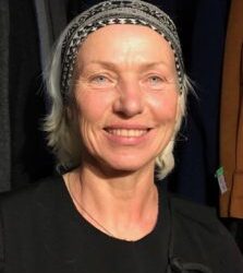 Textile Artist Wins Honoring the Future® Sustainability Award at Smithsonian Craft2Wear Show