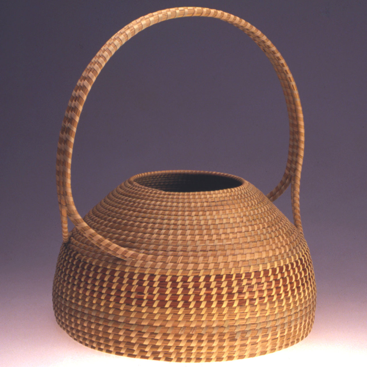 Mary Jackson, Basket (2016). Sweetgrass. ©Mary Jackson 2016. Courtesy of the artist.