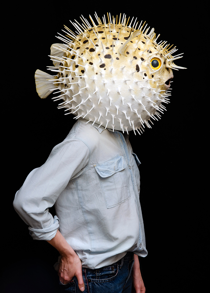 Liz Sexton, Long-Spined Porcupinefish Mask, 2019. Photograph. © Liz Sexton, 2019. Paper-mâche, cloth, wire, skewer sticks and acrylic paint. Photography by Ben Toht in collaboration with Liz Sexton